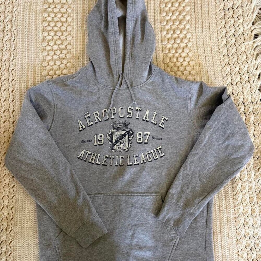 Aeropostale Women's Grey Hoodie